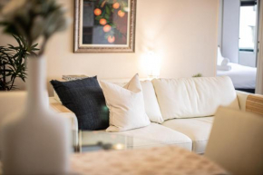 Executive 2br Suite On Mounts Bay Road
